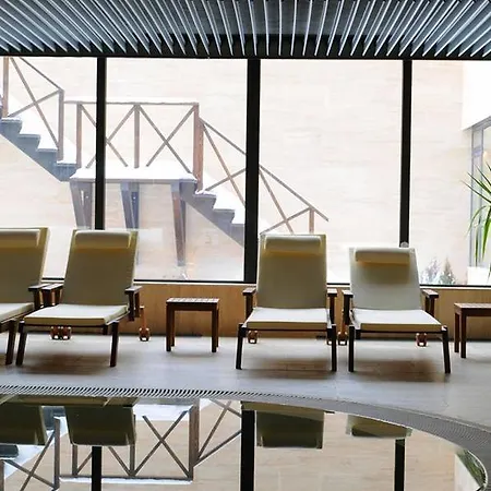 Aspen House Luxury 2 Bedroom *